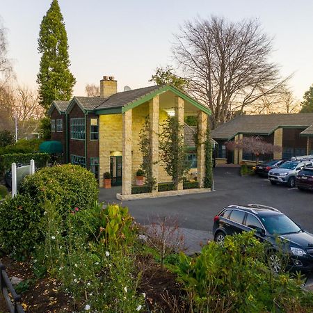 Cambridge Mews Motel Bagian luar foto