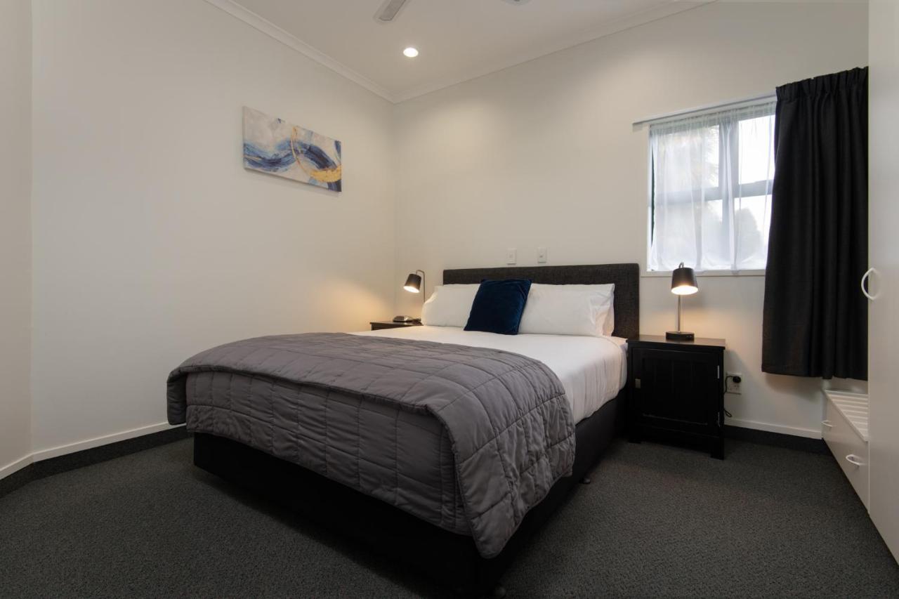 Cambridge Mews Motel Bagian luar foto