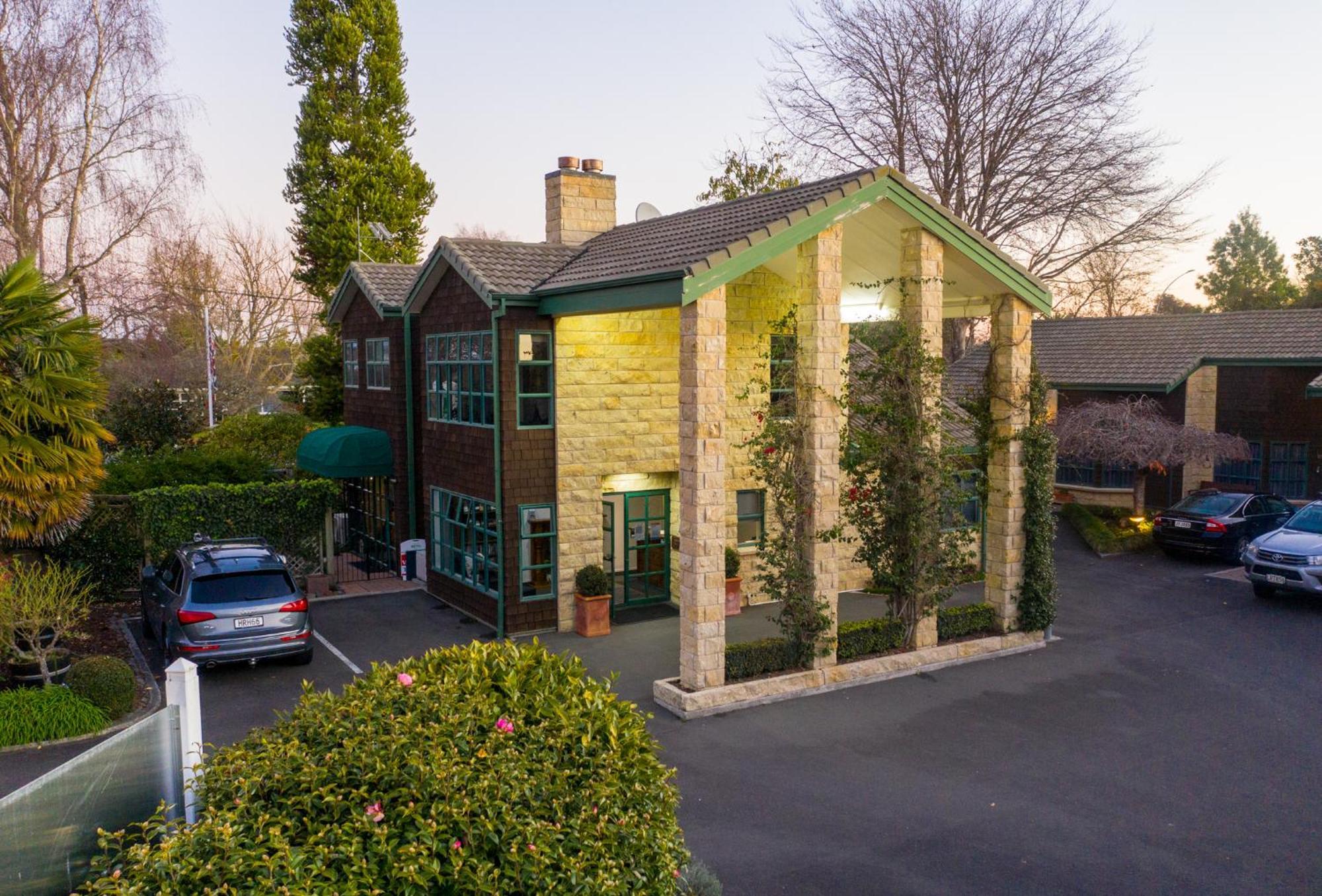 Cambridge Mews Motel Bagian luar foto
