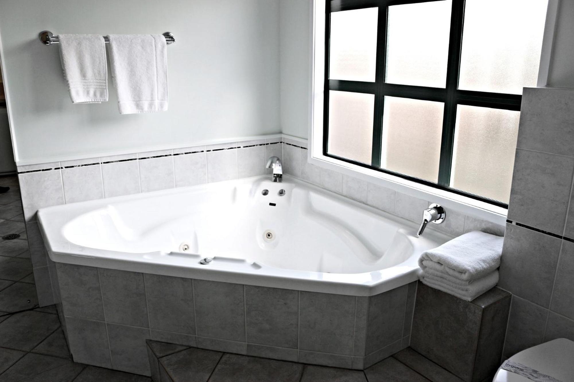 Cambridge Mews Motel Bagian luar foto