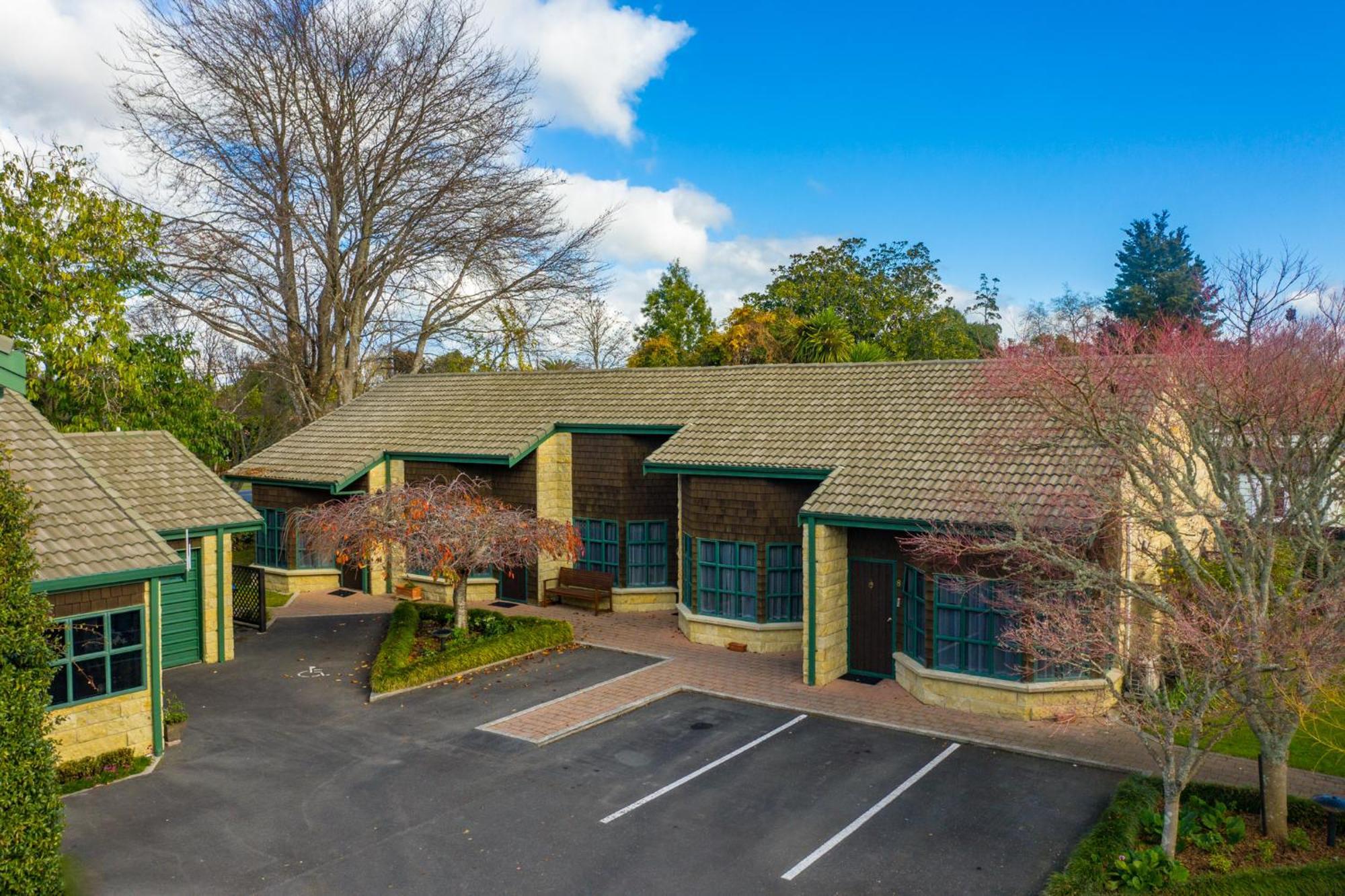Cambridge Mews Motel Bagian luar foto