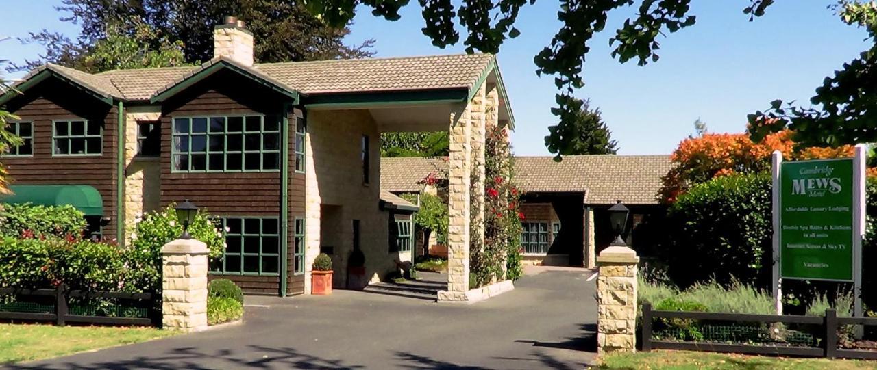 Cambridge Mews Motel Bagian luar foto